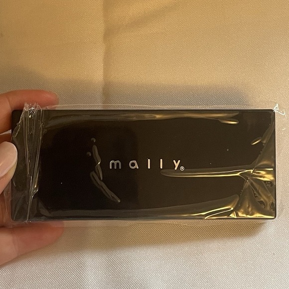 MALLY XO CUSTOM COLOR CONCEALER SYSTEM 0.264 NEW IN BOX - Picture 7 of 8
